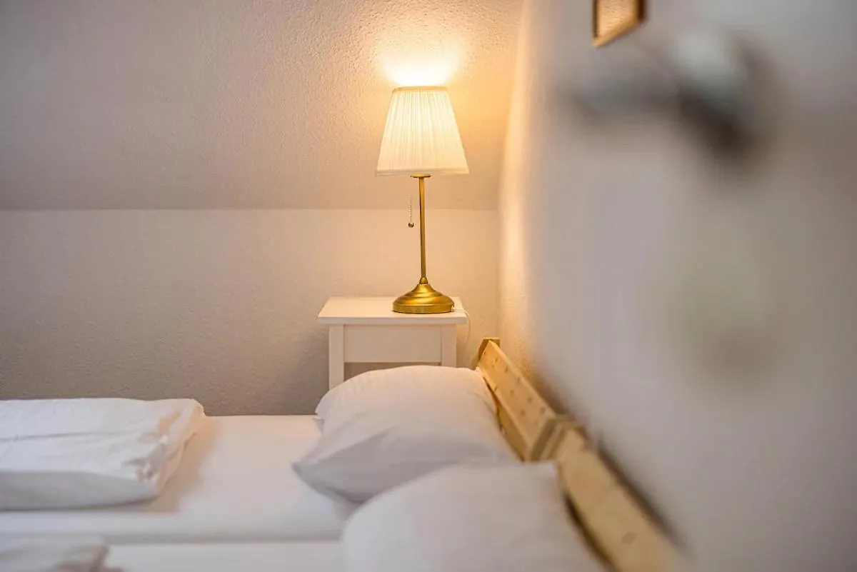 Grosszuegige Helle 3 Zimmer-Wohnung Zentrumsnah Leipzig Apartment